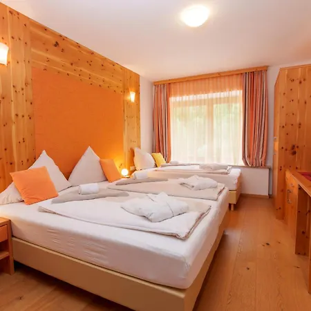 Hotel Künstleralm 3*