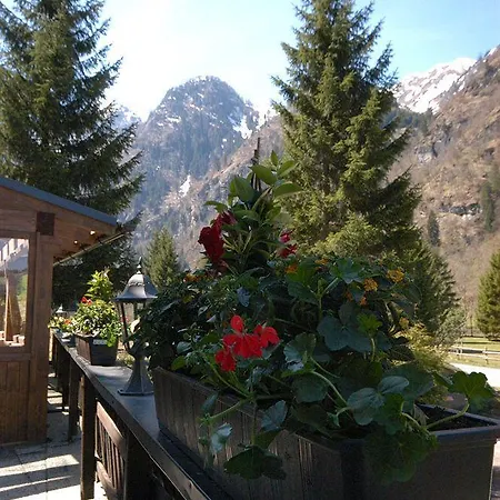 Hotell Kuenstleralm 3*