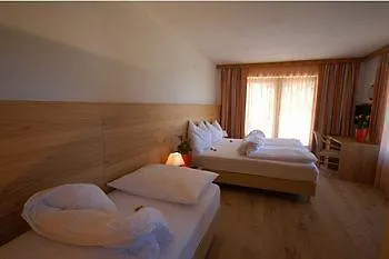 Kuenstleralm Hotell 3*