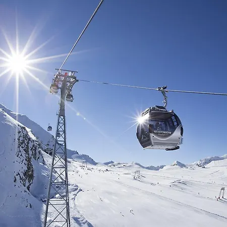 Kuenstleralm Hotel