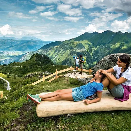 Hotel Künstleralm 3*