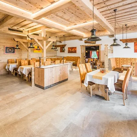 Kunstleralm