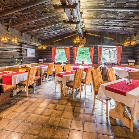 Hotel Kunstleralm 3*
