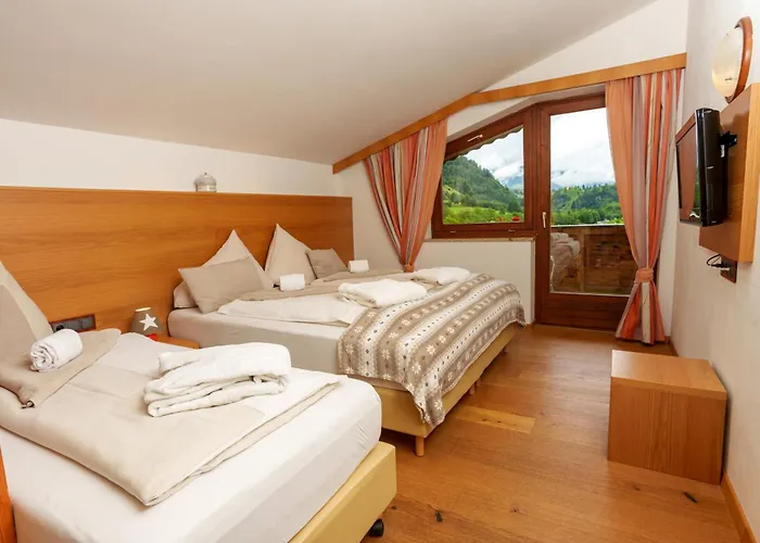Kuenstleralm Hotel 3*