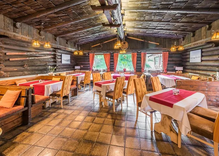 Hotel Kuenstleralm 3*