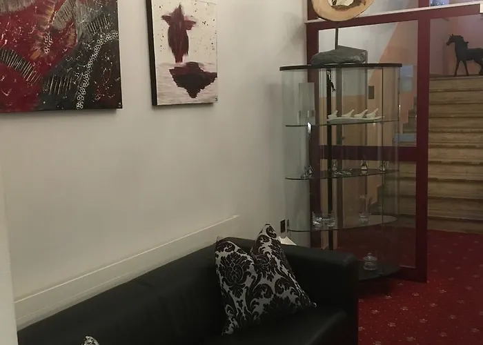 Hotel Kuenstleralm 3*