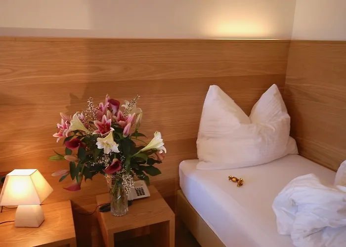 Hotel Kuenstleralm 3*